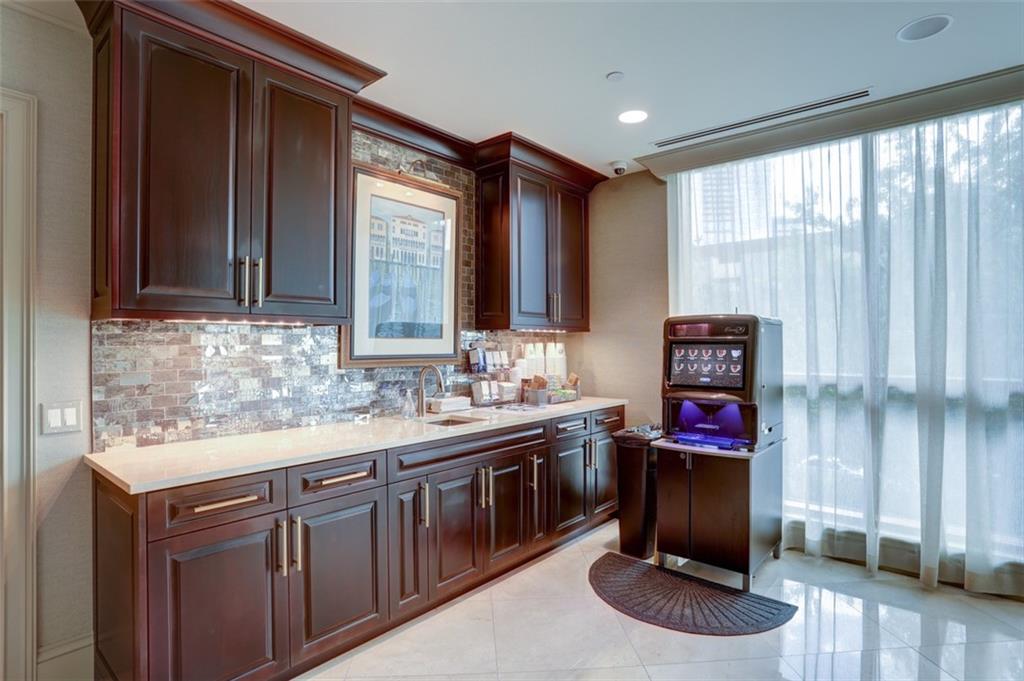 750 Park Avenue NE Unit 13W