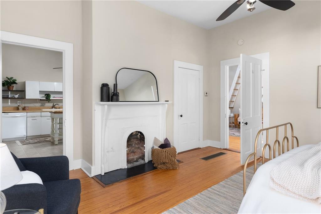 2943 Layton Avenue NW