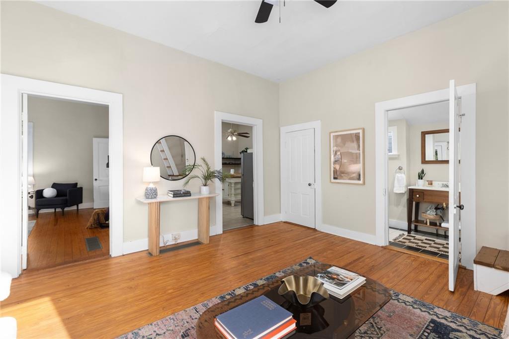 2943 Layton Avenue NW