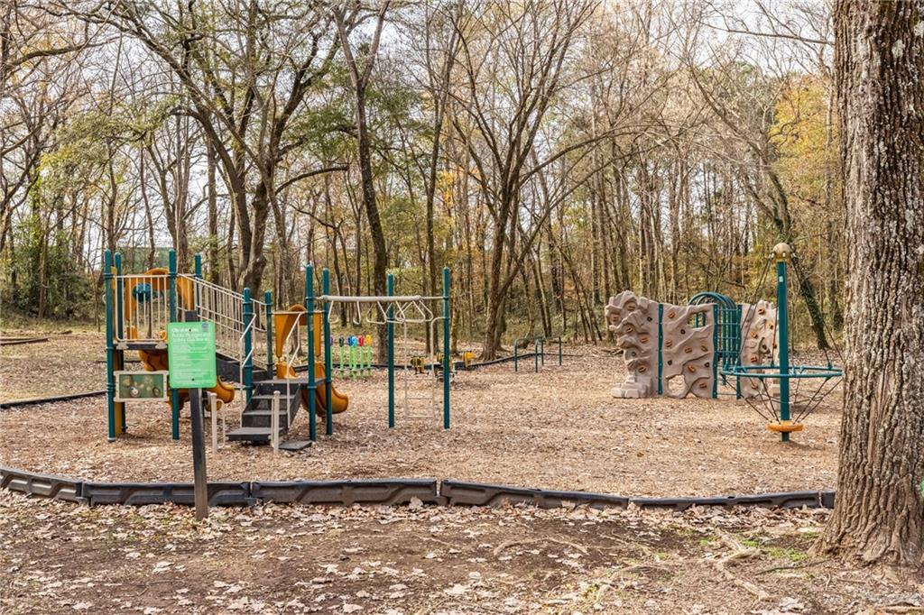 2943 Layton Avenue NW