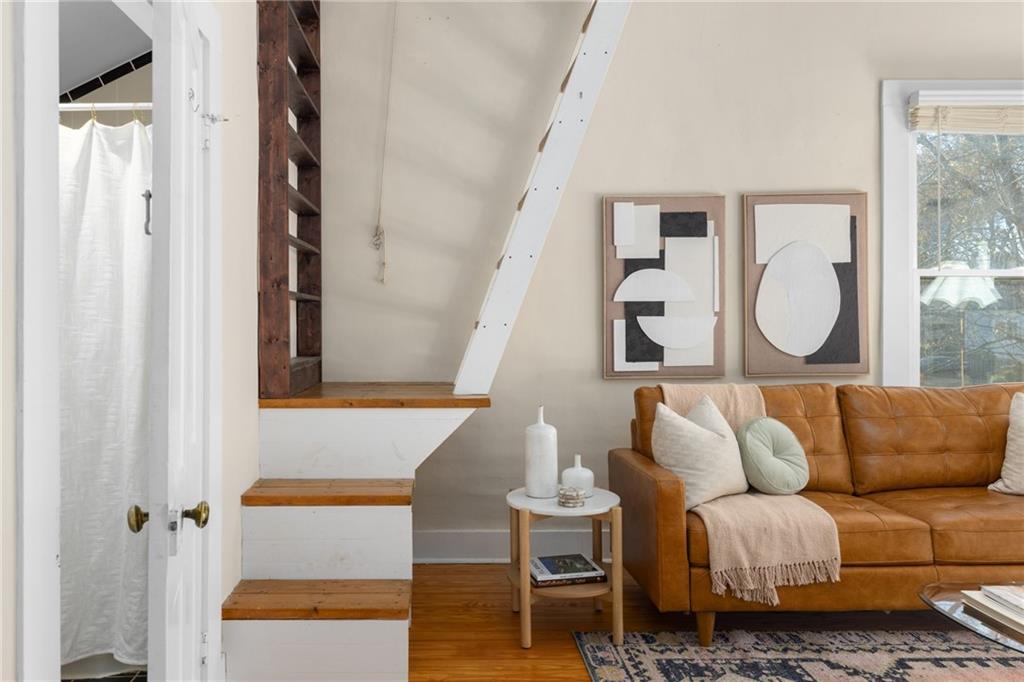 2943 Layton Avenue NW