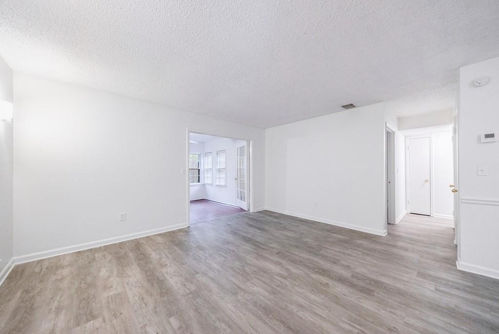 93 De Arc Place NW