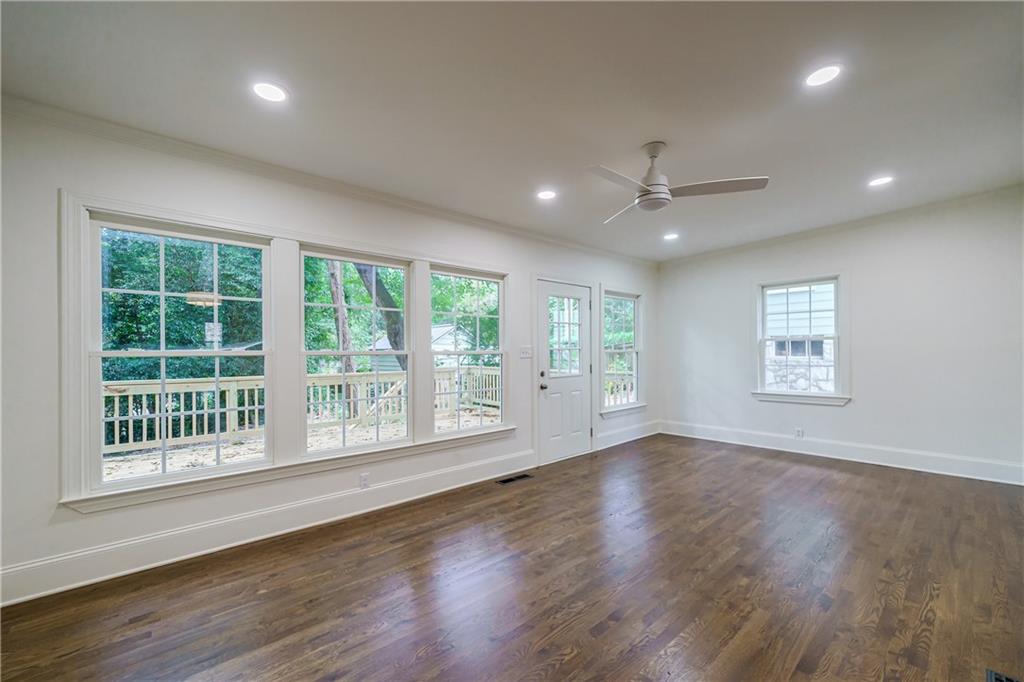 349 Delmont Drive NE