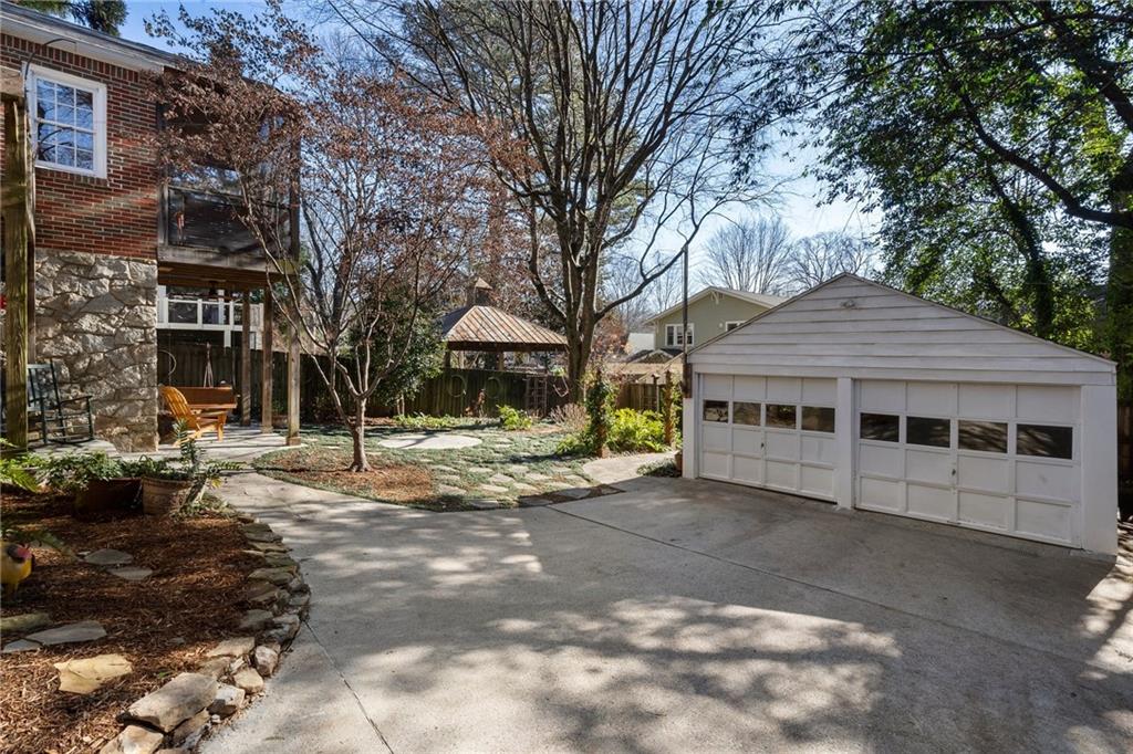 1093 Lanier Boulevard NE