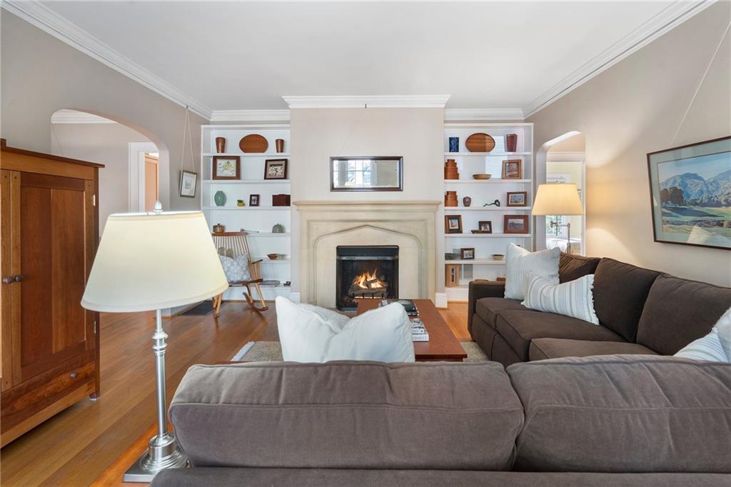 1093 Lanier Boulevard NE