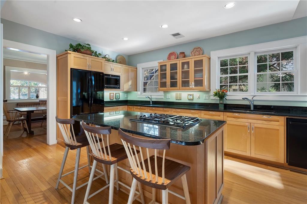 1093 Lanier Boulevard NE