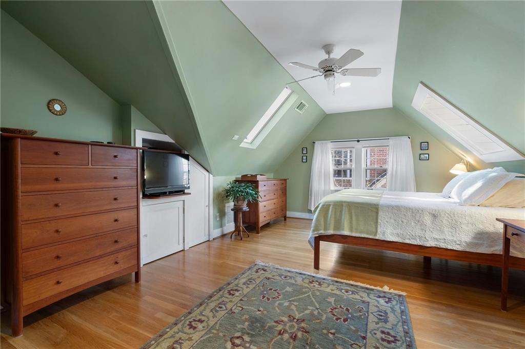 1093 Lanier Boulevard NE