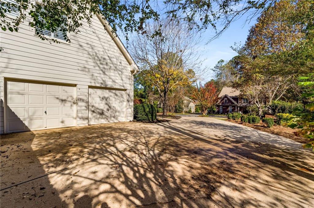 6670 Fox Creek Drive