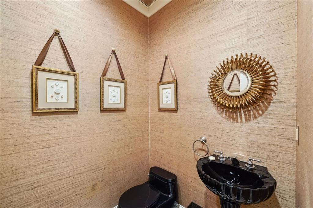 74 Paces West Court NW