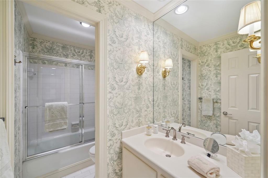 74 Paces West Court NW