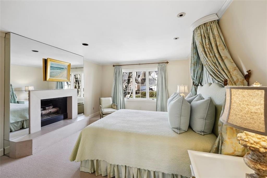 74 Paces West Court NW