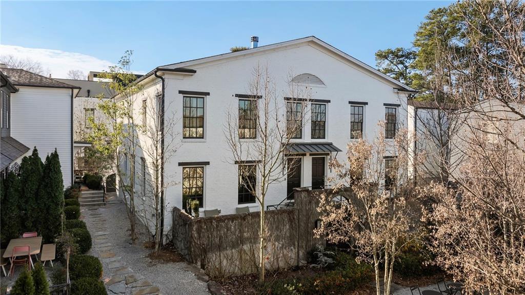 2061 Telfair Circle NE