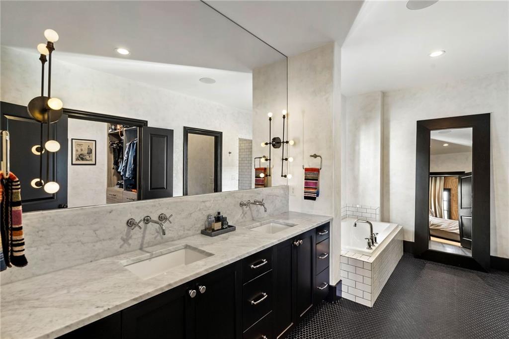 2061 Telfair Circle NE