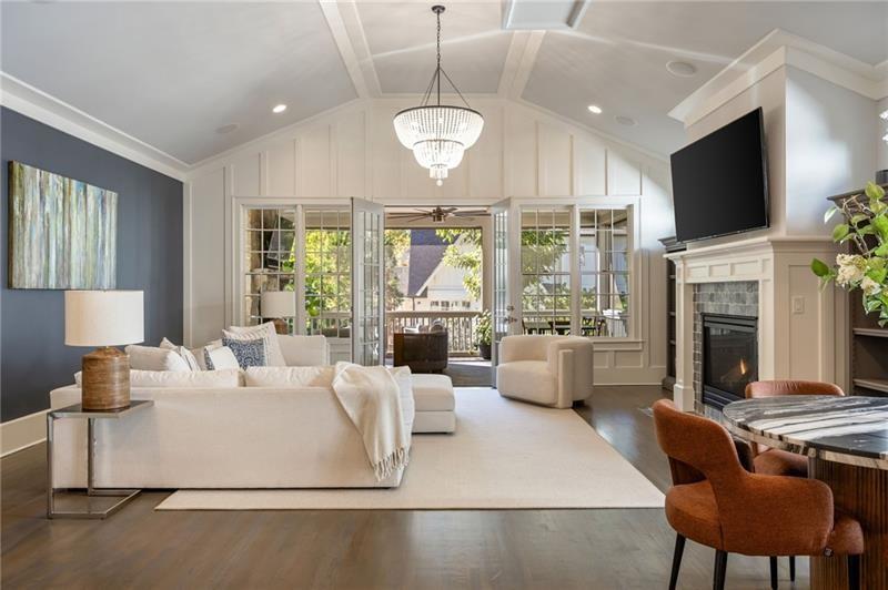 1476 N Highland Avenue NE