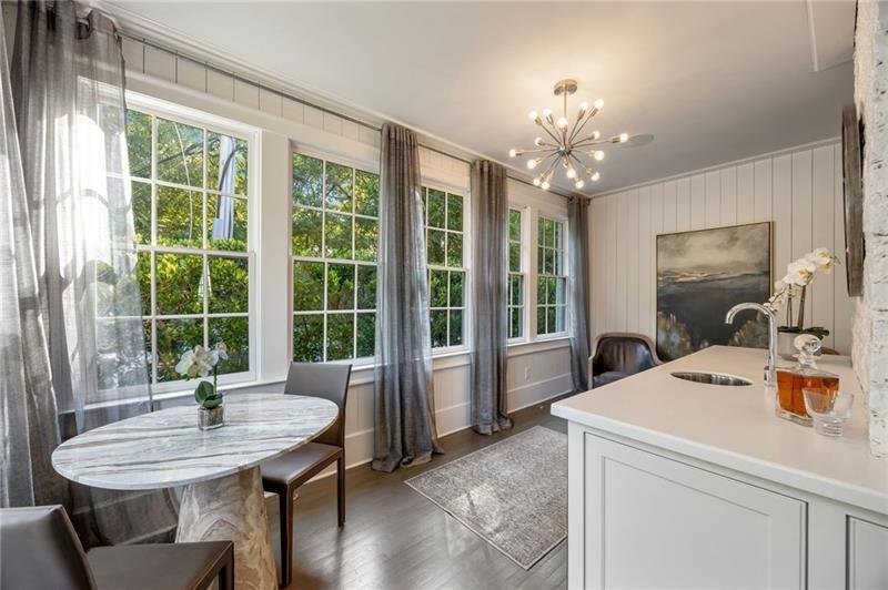 1476 N Highland Avenue NE