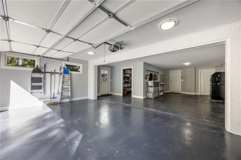 1476 N Highland Avenue NE