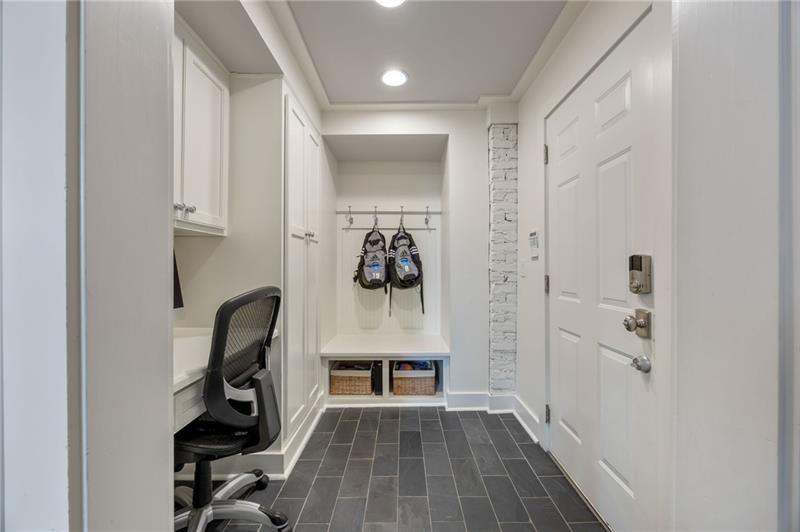 1476 N Highland Avenue NE