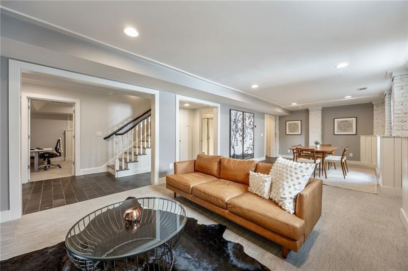 1476 N Highland Avenue NE