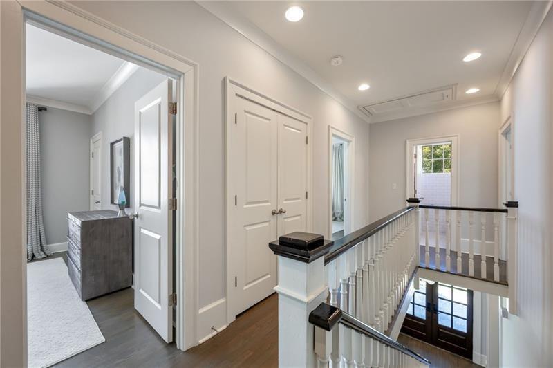 1476 N Highland Avenue NE