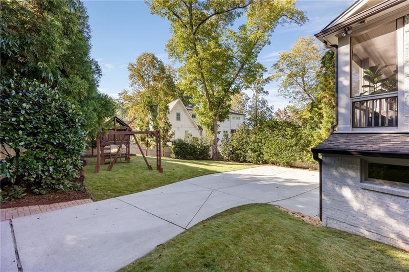 1476 N Highland Avenue NE