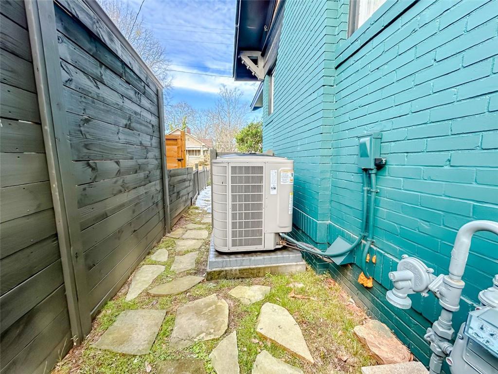 1342 LUCILE Avenue SW