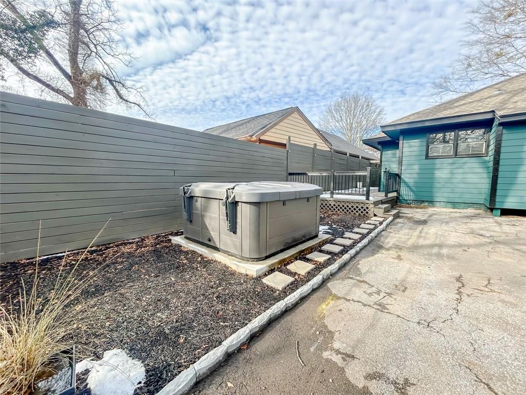 1342 LUCILE Avenue SW