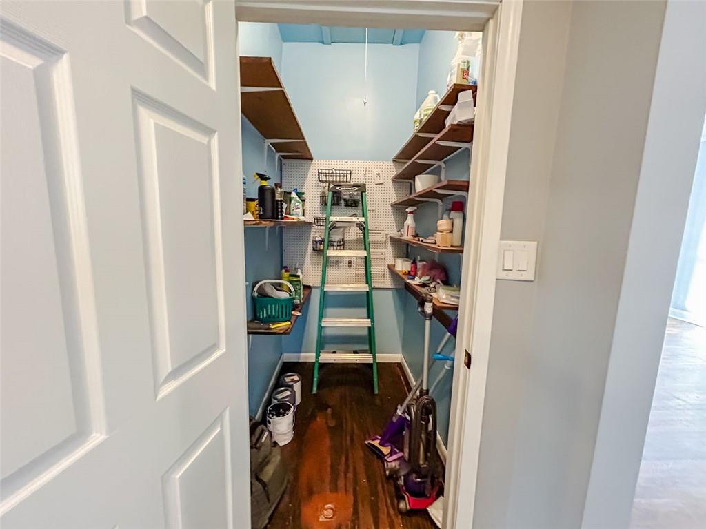 1342 LUCILE Avenue SW