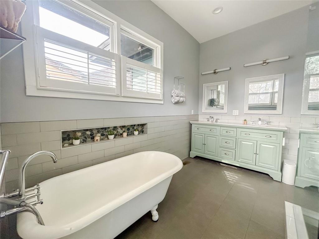 1342 LUCILE Avenue SW