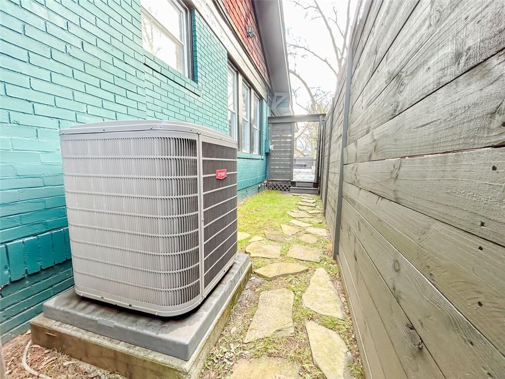 1342 LUCILE Avenue SW