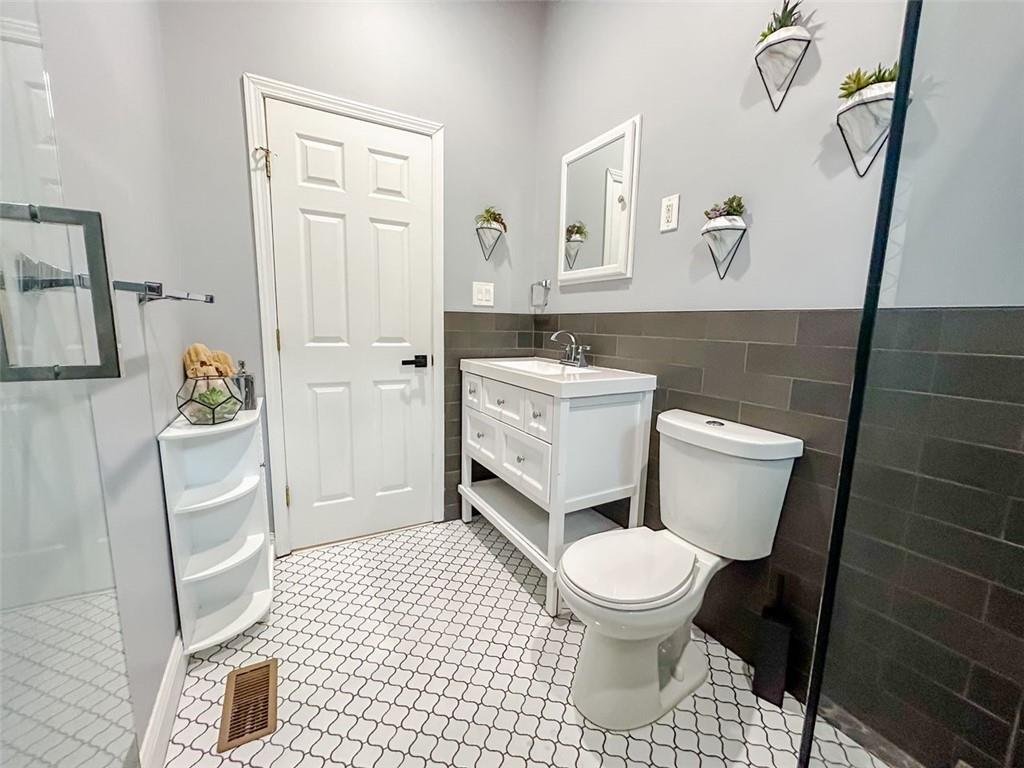 1342 LUCILE Avenue SW