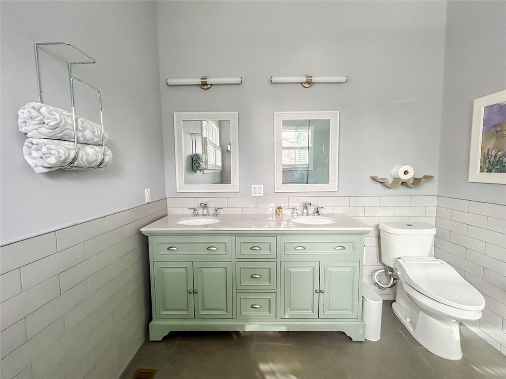 1342 LUCILE Avenue SW