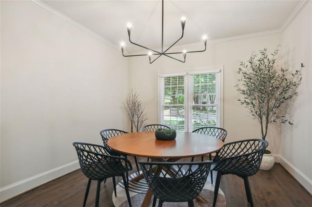 5684 River Oaks Place