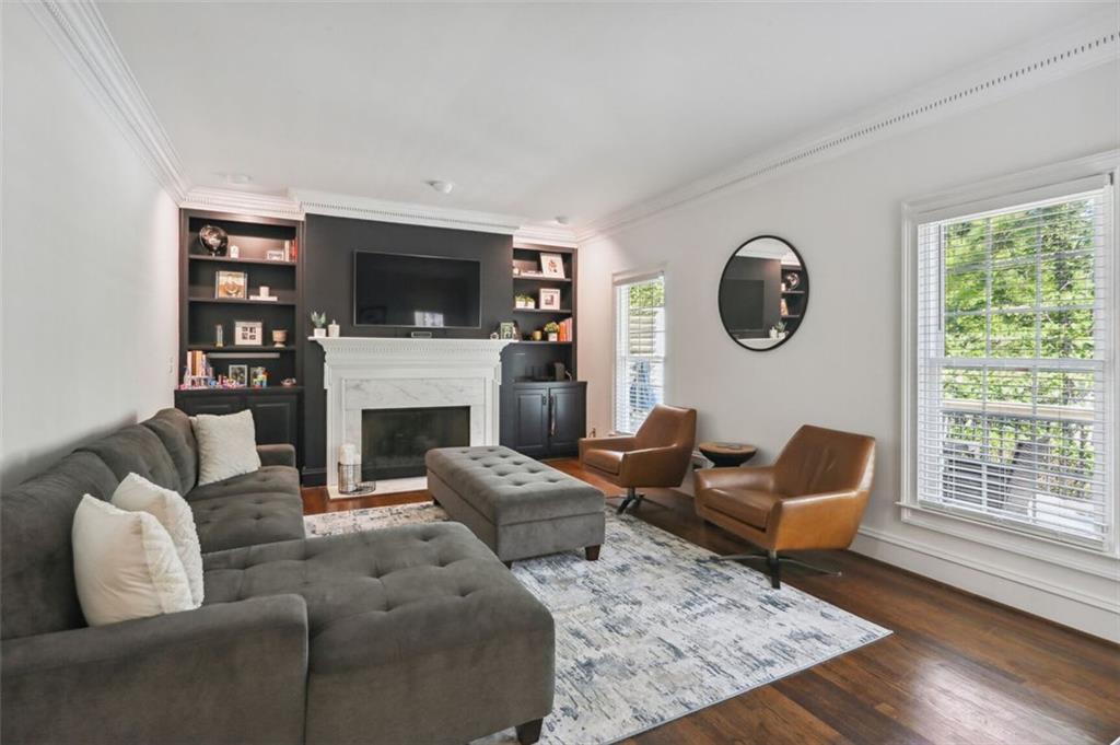 5684 River Oaks Place