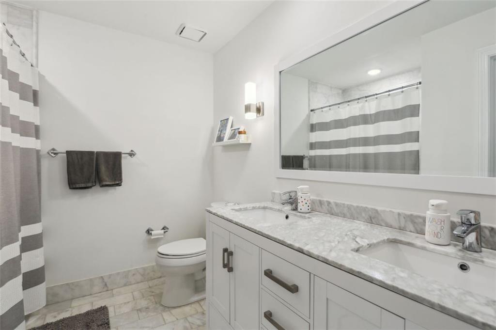 5684 River Oaks Place