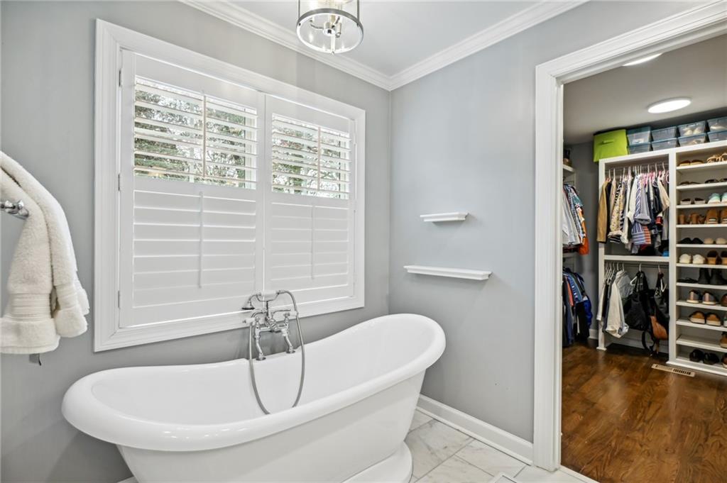 1791 Walthall Drive NW