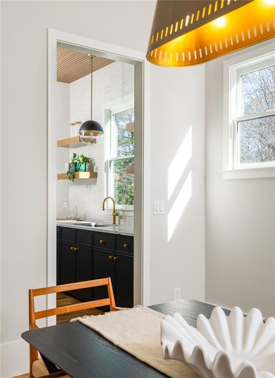 1134 Country Lane NE