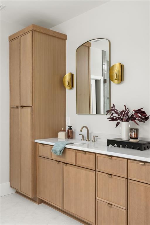 1134 Country Lane NE