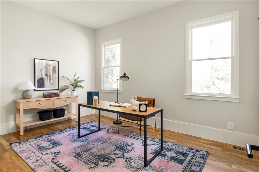 1134 Country Lane NE