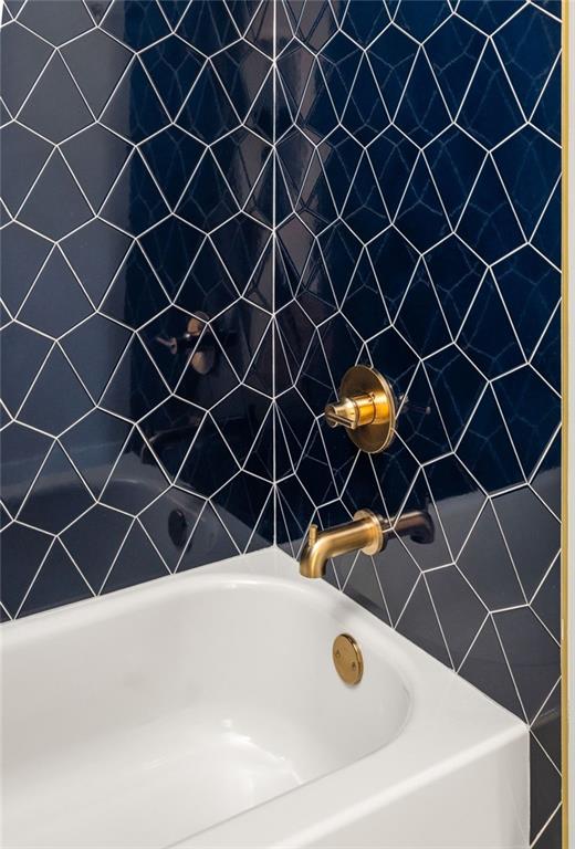 1134 Country Lane NE