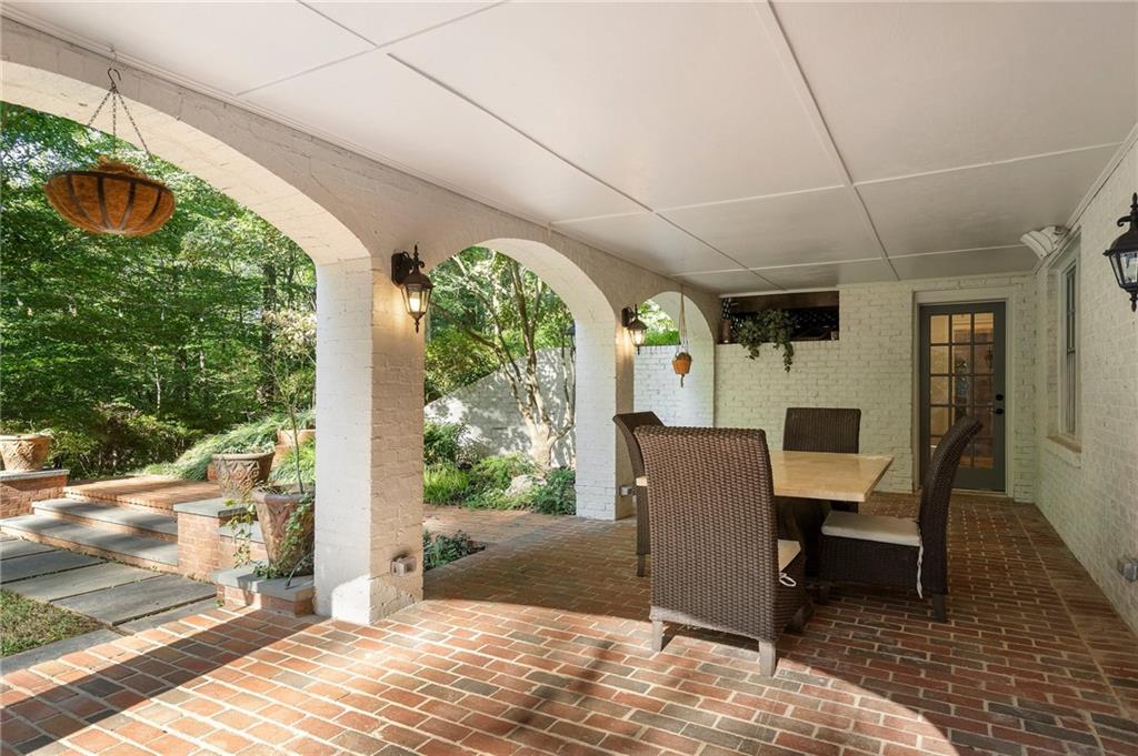 5735 Winterthur Lane