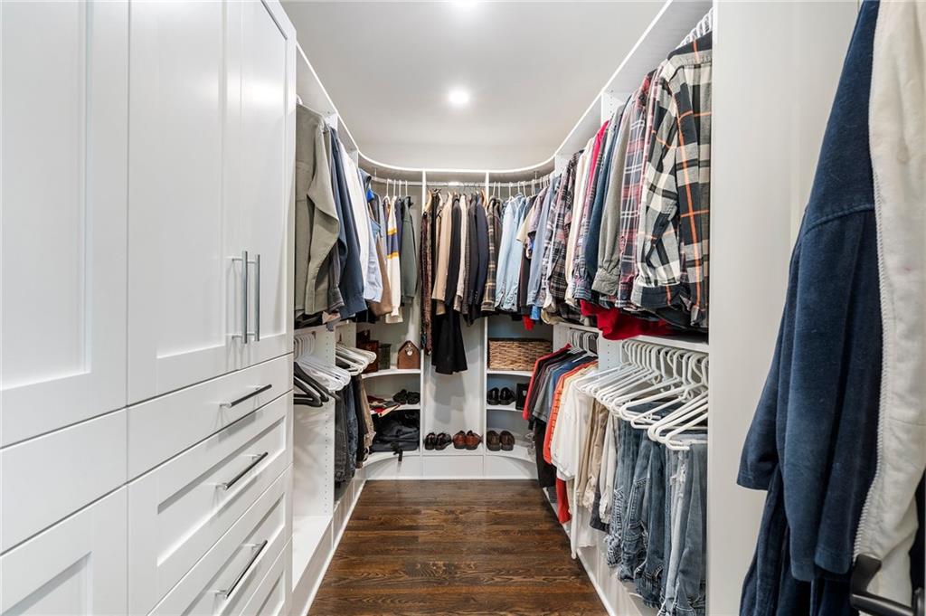 5735 Winterthur Lane