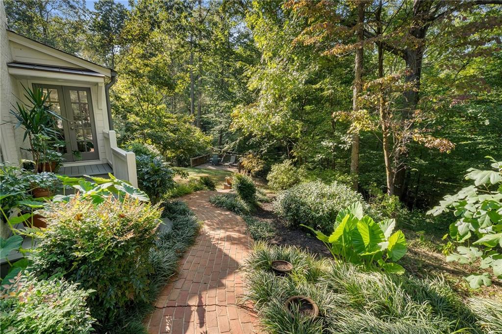 5735 Winterthur Lane