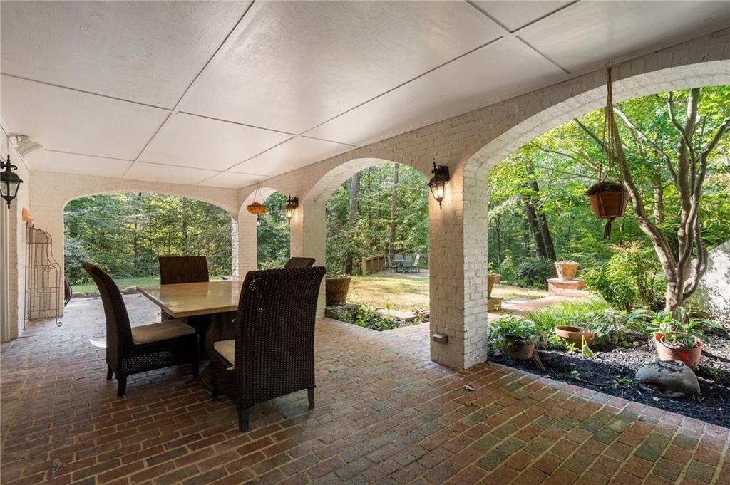 5735 Winterthur Lane