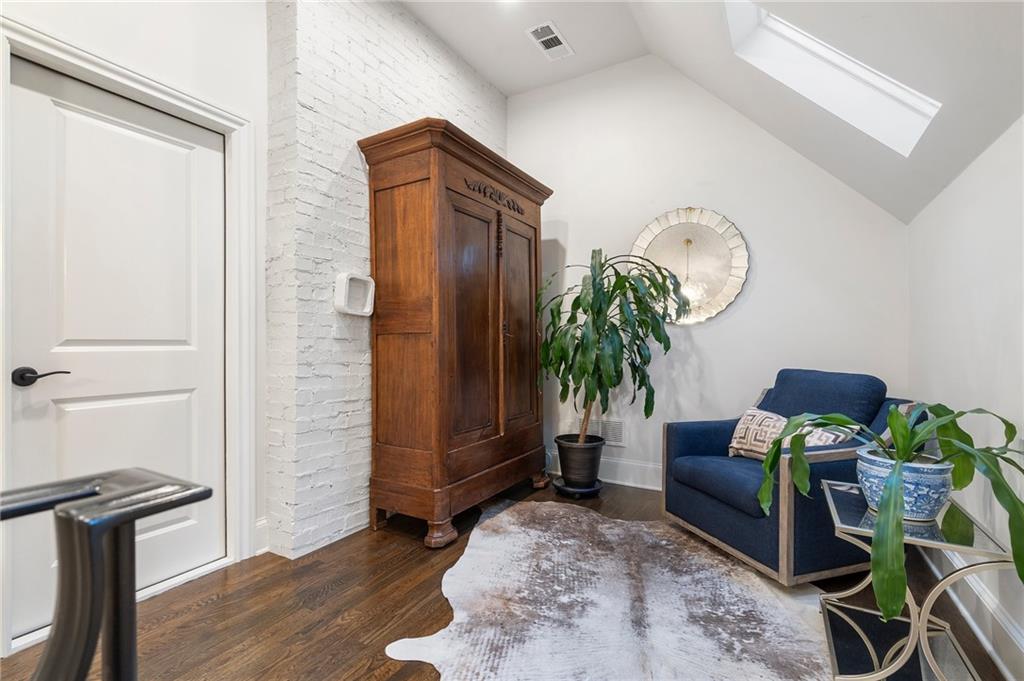 5735 Winterthur Lane