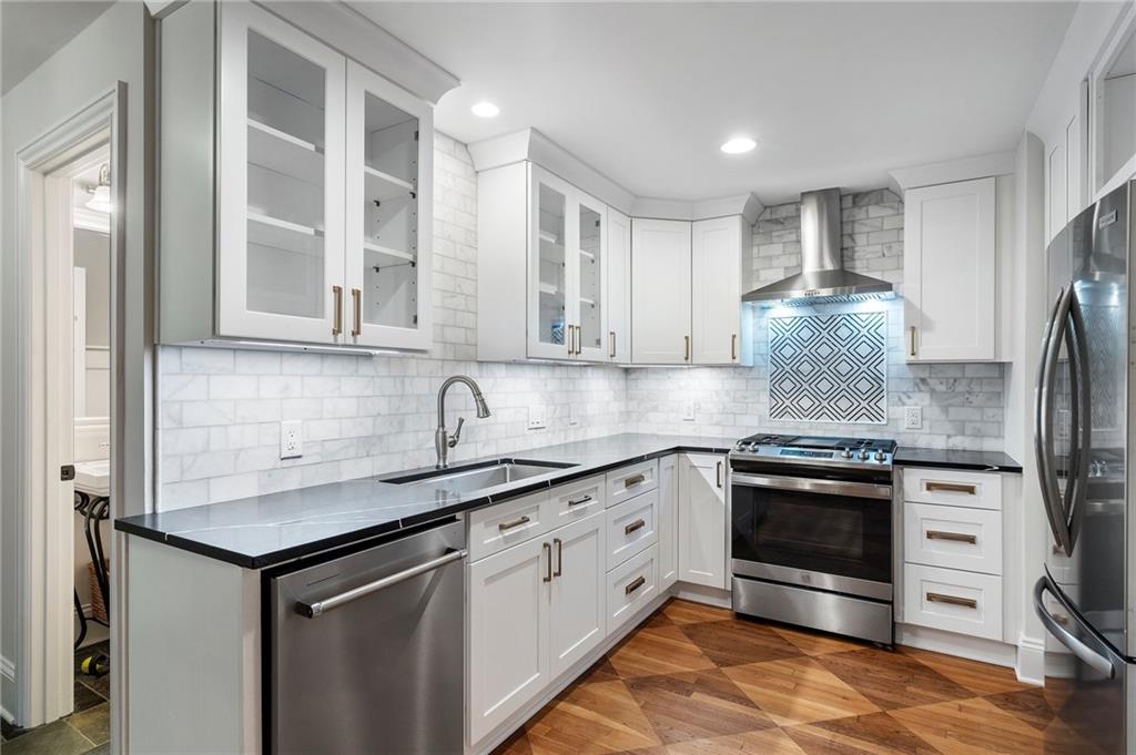 5735 Winterthur Lane