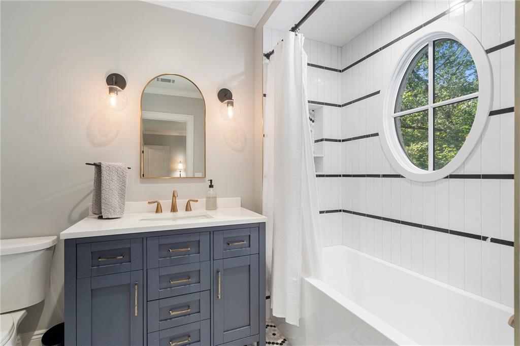 5735 Winterthur Lane