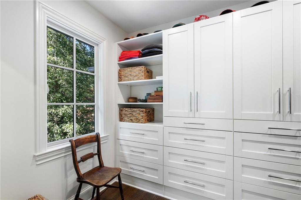 5735 Winterthur Lane