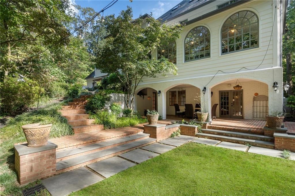 5735 Winterthur Lane