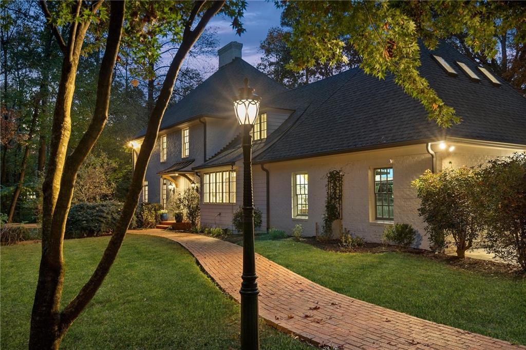 5735 Winterthur Lane