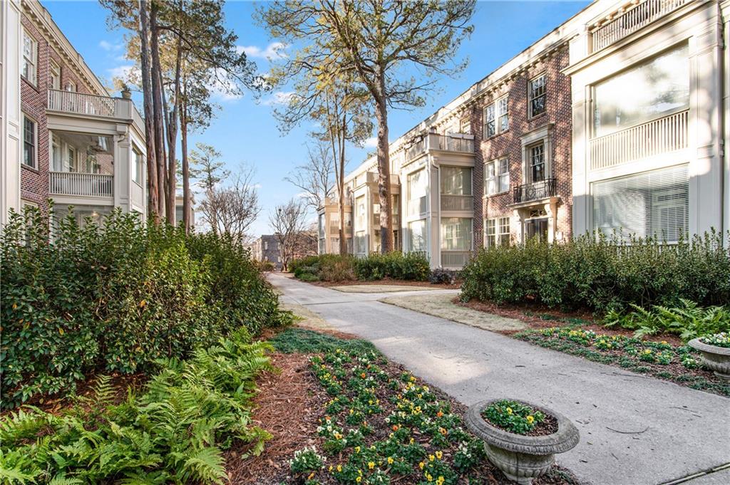 2260 Peachtree Road NW Unit D-3